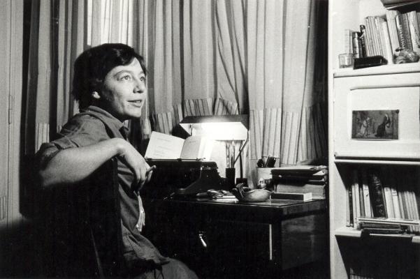 DETRÁS: ALEJANDRA PIZARNIK / Enfant terrible